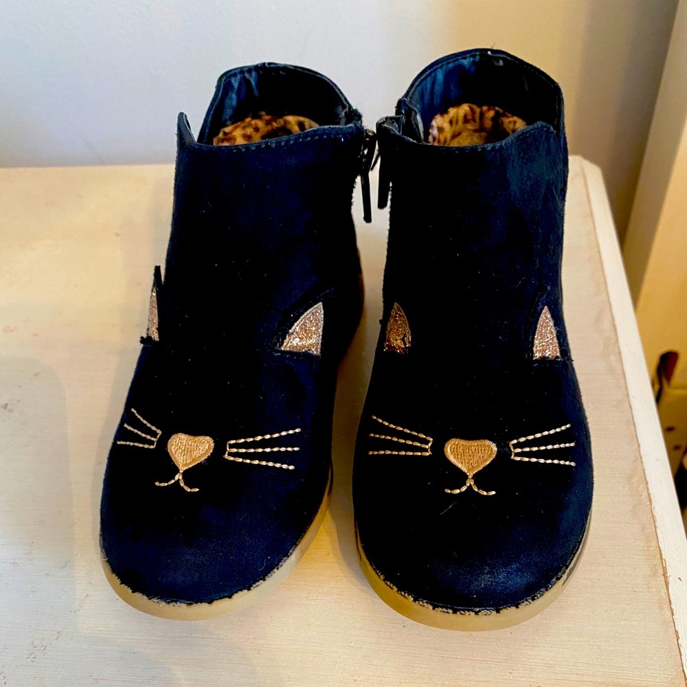 Black Cat Boots